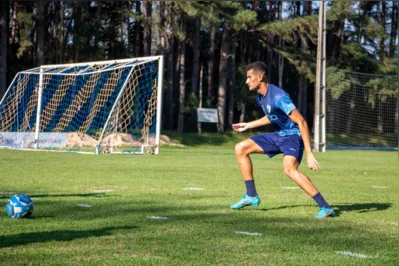 Destaque na base do Bahia, atacante Everton Moraes é o último reforço do LEC para a série B; Jogador fez o seu primeiro treino na tarde de sexta