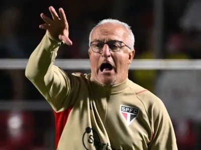 Sem reforços até o momento, Dorival Jr está apostando em jovens da base