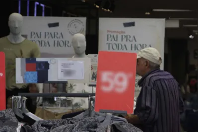 Imagem ilustrativa da imagem Vendas do Dia dos Pais registram queda de 3,6% no Paraná