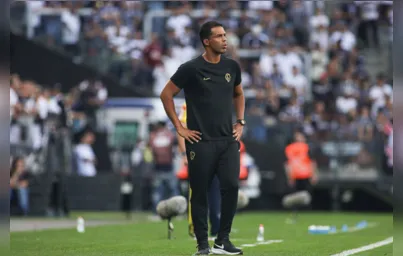 Imagem ilustrativa da imagem Corinthians demite Lázaro e anuncia Cuca como novo técnico