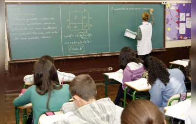 Imagem ilustrativa da imagem Governo de São Paulo lança concurso para contratar 15 mil professores
