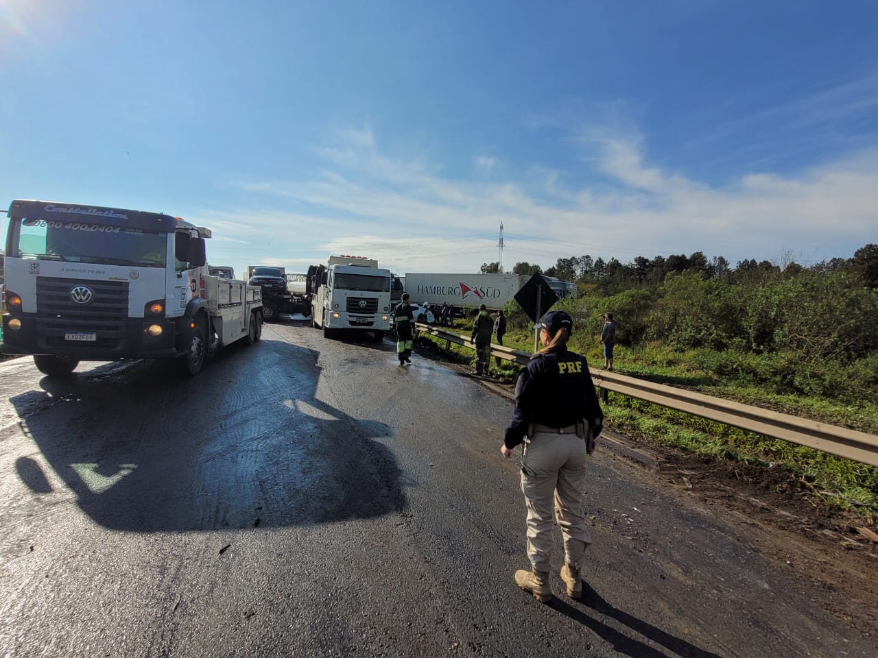 Vídeo mostra momento do engavetamento na BR-277; veja