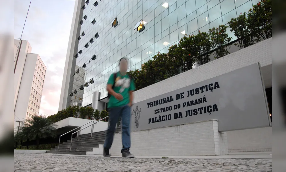 A absolvição ocorre após um pedido de revisão criminal apresentado pela defesa dos condenados