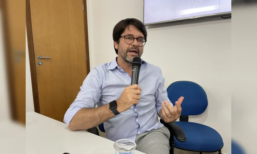 Após apresentar a proposta para a SAF em dezembro ao Conselho, Bellintani voltou a Londrina para tentar concretizar o negócio com o LEC