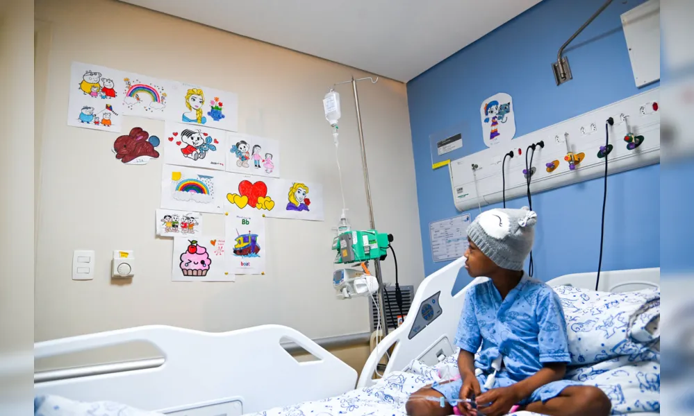 Imagem ilustrativa da imagem Menina percorre 4 mil km para realizar transplante de medula em Curitiba