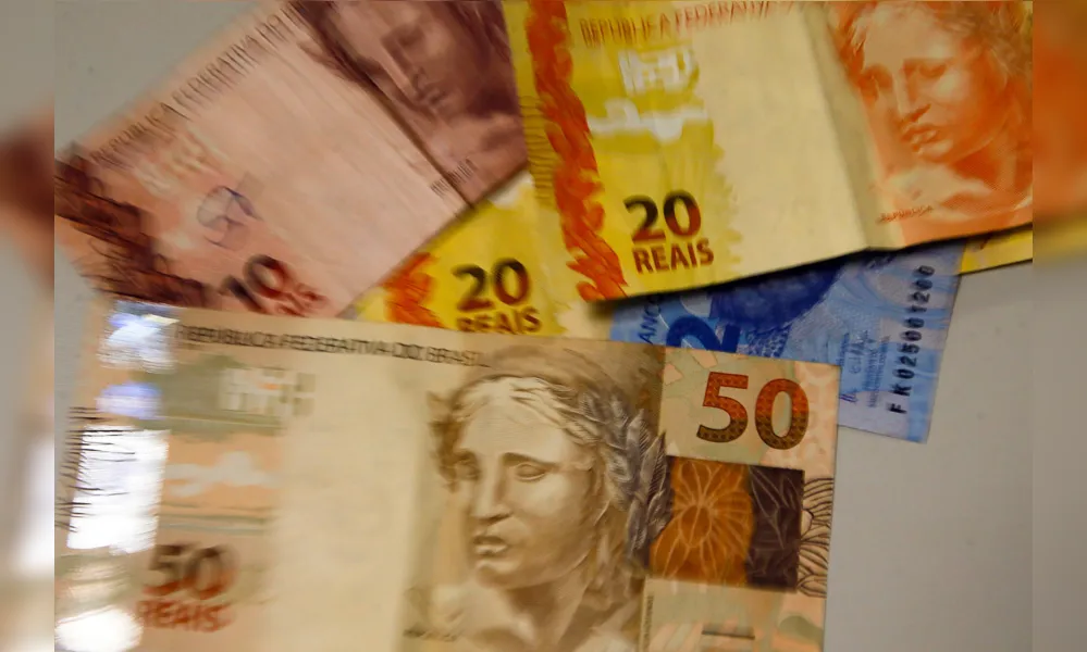 Imagem ilustrativa da imagem Novo salário mínimo de R$ 1.412 já está em vigor