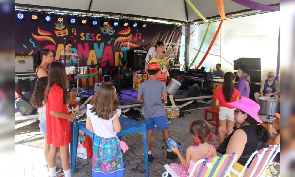 CarnavArte no Sesc Cadeião animou as crianças para a folia e também para atividades como oficinas de adereços, maquiagem e cabine fotográfica
