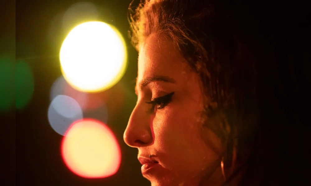 Imagem ilustrativa da imagem Universal Pictures lança trailer da cinebiografia de Amy Winehouse