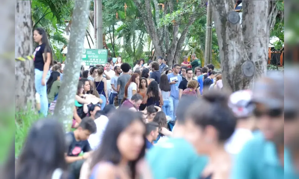 Imagem ilustrativa da imagem Vestibular 2024 da UEL: confira os cursos mais concorridos