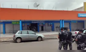 Funcionários de loja são mantidos reféns durante roubo no centro de Londrina