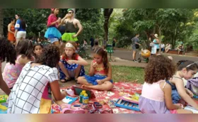 Matinê de Carnaval reúne famílias em Londrina