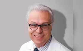 Médico de Curitiba recebe prêmio no Canadá