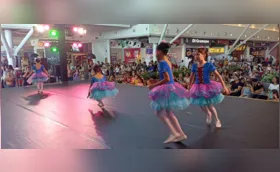 Mostra de dança atrai público a shopping de Londrina