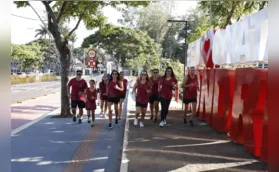 Projeto que transforma corrida em tênis para alunos chega à sétima edição