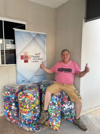 José Pascual arrecadou 300 quilos em tampinhas de garrafa PET para colaborar com HCL