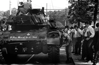Segurança do Comício da Central do Brasil, no Rio de Janeiro, em defesa das reformas de base do governo João Goulart, m 13 de março de 1964