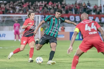 Imagem ilustrativa da imagem Athletico sai com vantagem na busca do título do Paranaense