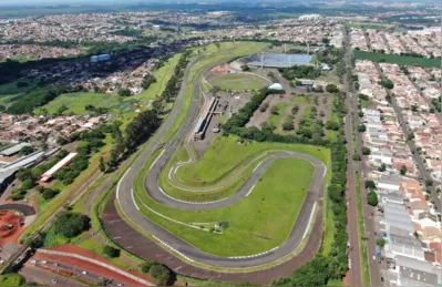 Imagem ilustrativa da imagem Autódromo Ayrton Senna terá mais de 50 eventos automobilísticos em 2024