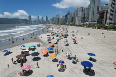 Imagem ilustrativa da imagem Balneário Camboriú (SC) tem aumento de praias impróprias para banho