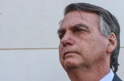 Imagem ilustrativa da imagem Bolsonaro se hospedou na Embaixada da Hungria após perder passaporte