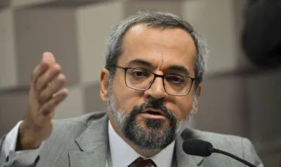 Weintraub é professor do curso de ciências contábeis, no campus de Osasco (na Grande SP) da universidade