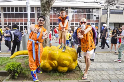 Imagem ilustrativa da imagem Carnaval de Curitiba: do mundo Geek ao Zombie Walk