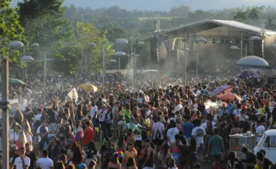 O Carnaval de Londrina cresceu em relação às últimas décadas, hoje, cerca de 30 mil foliões se reúnem para brincar nos espaços públicos