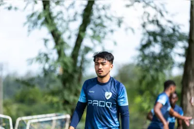 Luiz Gustavo, o Japa, aproveitou bem a chance dada por Emerson Ávila e marcou o seu primeiro gol pelo time principal na goleada sobre o Azuriz