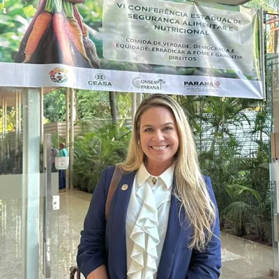 A vereadora Lu Oliveira, autora da lei que  institui o Programa de Segurança Alimentar