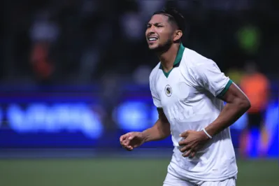 Imagem ilustrativa da imagem Em busca da primeira vitória na Libertadores, Palmeiras poupa titulares para "equilibrar elenco"