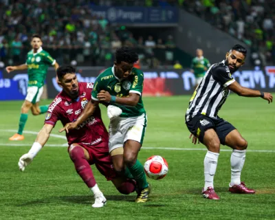 Lance no qual o goleiro João Paulo comete pênalti sobre Endrick no domingo: Com 17 anos e 4 meses, Endrick é bicampeão brasileiro (2022 e 2023), bicampeão paulista (2023 e 2024) e campeão da Supercopa do Brasil 2023