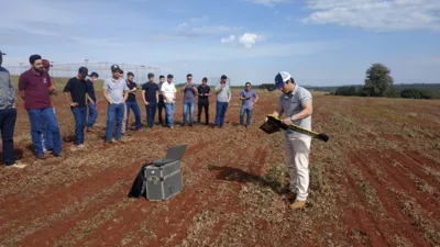 Objetivo da visita é debater o manejo de altas produtividades do sistema soja-milho, além de manter contato com os desafios enfrentados pelos produtores locais