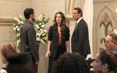 Tom (Renato Góes) tenta contar a Vênus (Nathalia Dill) que Mathias (Fernando Pavão) a está enganando e eles discutem na igreja.