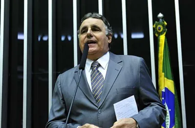 Imagem ilustrativa da imagem Fazenda do ex-deputado Abelardo Lupion é invadida