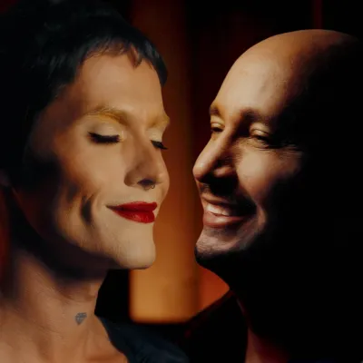 Imagem ilustrativa da imagem João Fênix e Filipe Catto lançam o single 'O Vento'