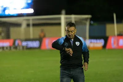 Aproveitamento de Roberto Fonseca à frente do LEC é de 33%, acima do desempenho geral do time na Série B, de 26%