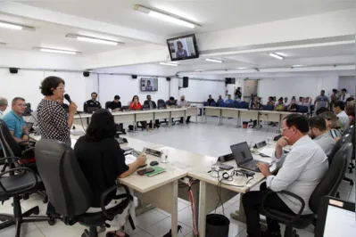 Apesar da defesa de Lenis de Assis (PT), a Câmara arquivou recurso da vereadora que tentava instituir o Plano Plurianual Participativo em Londrina