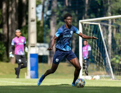 Imagem ilustrativa da imagem Londrina anuncia contratação do zagueiro Darlan