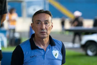 Roberto Fonseca vai dirigir o LEC nas duas últimas rodadas da Série B, mas não deve permanecer no Tubarão em 2024