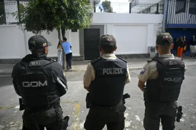 Invasão de policiais equatorianos na representação diplomática mexicana é alvo de críticas de vários países
