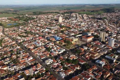 Vista aérea da cidade de Bandeirantes