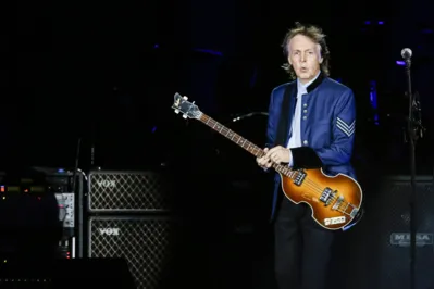 A preparação de uma música inédita foi antecipada por Paul McCartney em  junho, na BBC