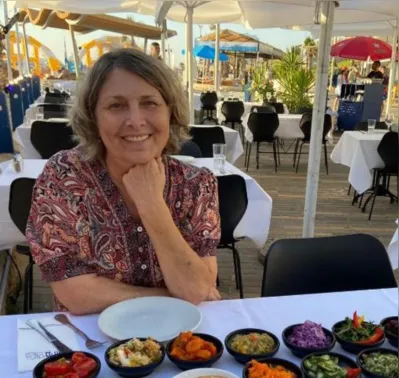 "Estou me mantendo em casa. Tenho filhos e netos aqui, que também estão em casa", contou Sandra
