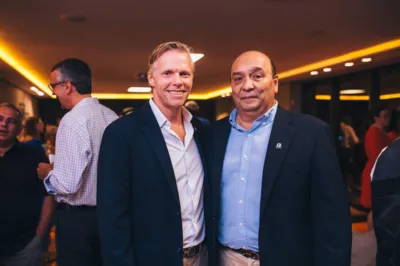 O novo cônsul honorário Ricardo Neukirchner e Marcelo Janene El-Kadre