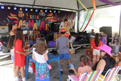 CarnavArte no Sesc Cadeião animou as crianças para a folia e também para atividades como oficinas de adereços, maquiagem e cabine fotográfica