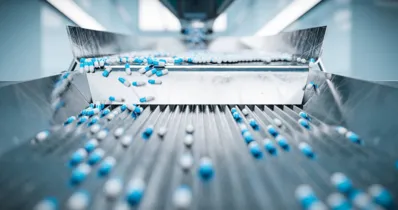 O texto aprovado garante a continuidade do fornecimento do medicamento ao paciente participante pelas fabricantes durante cinco anos após a pesquisa ser certificada