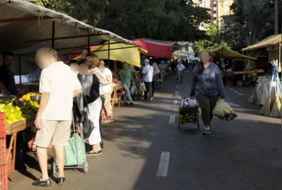 Imagem ilustrativa da imagem Venda de álcool em feiras de Londrina é aprovada em definitivo