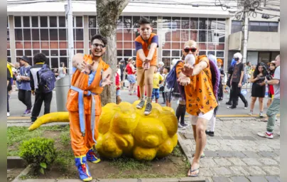 Imagem ilustrativa da imagem Carnaval de Curitiba: do mundo Geek ao Zombie Walk