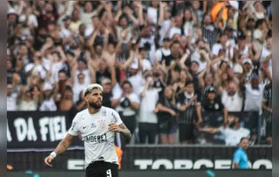 Imagem ilustrativa da imagem Corinthians vence e sai da ZR em estreia de técnico