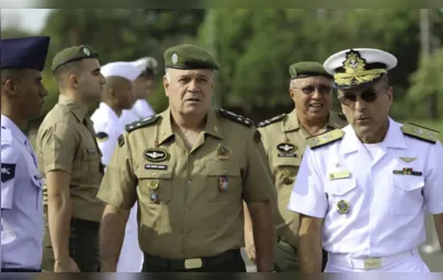 Imagem ilustrativa da imagem Ex-comandante do Exército ameaçou prender Bolsonaro